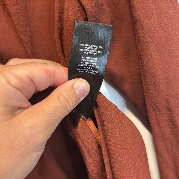 129-Aritzia Babaton Dolly Red Rust oversized  Button Down Shirt - Picture 5 of 7